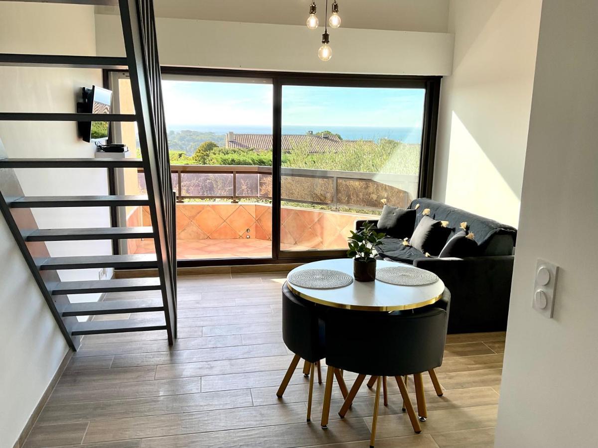 Appartement Sanary Vue Mer Au Calme Екстер'єр фото